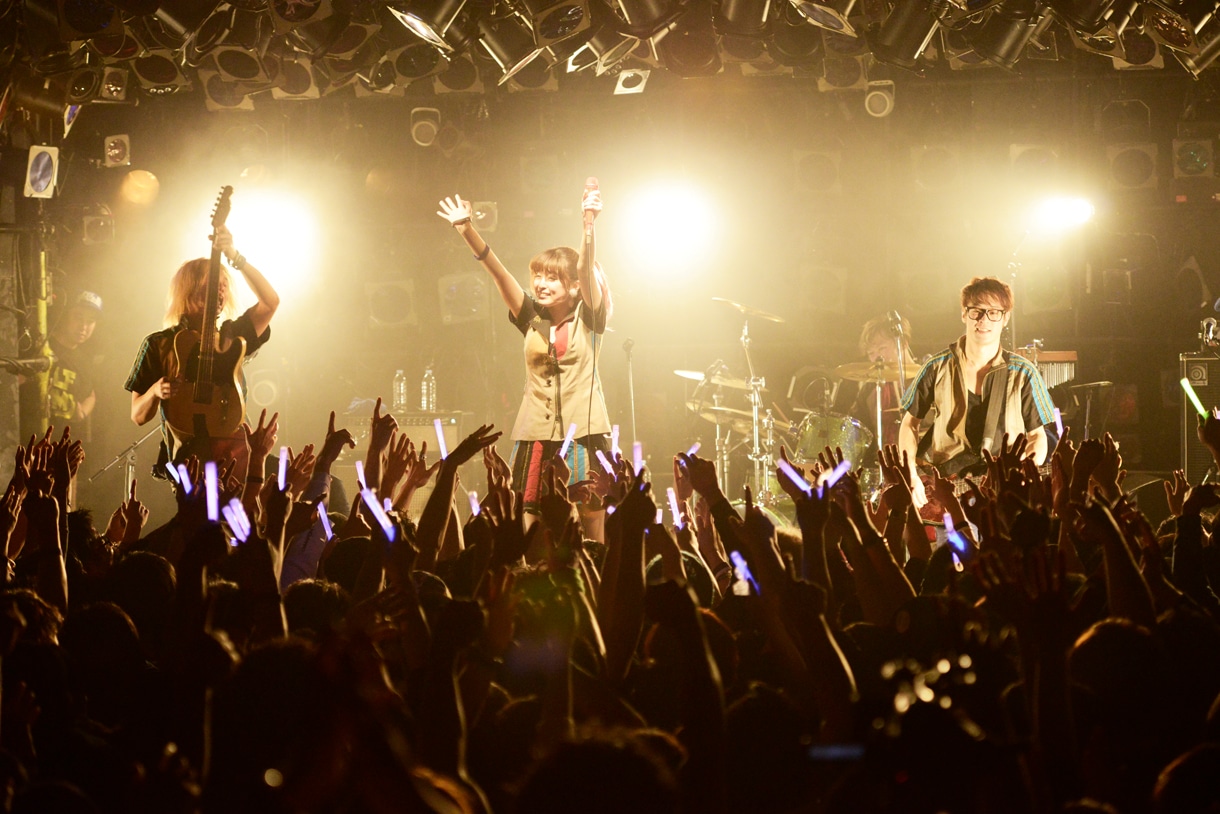 LUI◇FRONTiC◆松隈JAPANインディーズラストワンマンライブ「ジャポニカ最終ライブ～この支配からの卒業～」の様子。