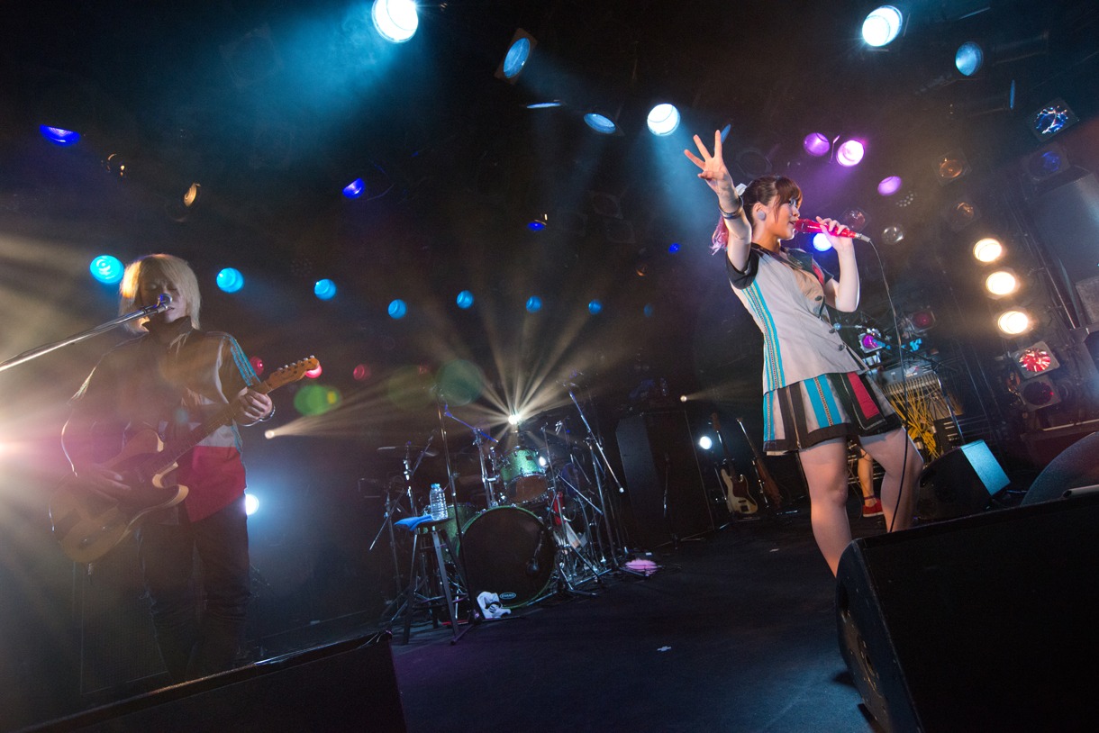 LUI◇FRONTiC◆松隈JAPANインディーズラストワンマンライブ「ジャポニカ最終ライブ～この支配からの卒業～」の様子。