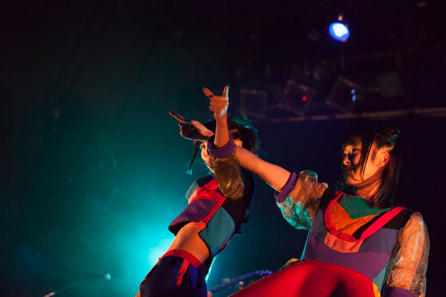 プラニメ ワンマンライブ「SAY HOW RAW!?」の様子。