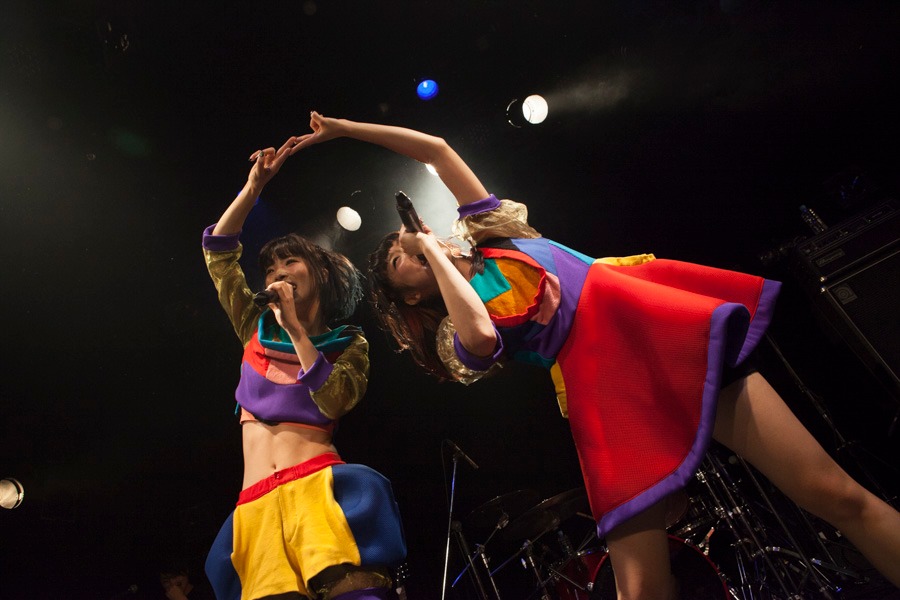 プラニメ ワンマンライブ「SAY HOW RAW!?」の様子。