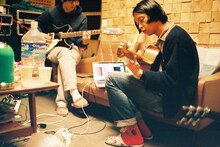 シャムキャッツ「TAKE CARE」レコーディング時の様子。