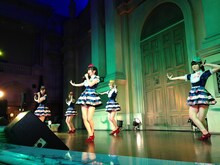 東京・お台場ヴィーナスフォート教会広場でのDoll☆Elements。