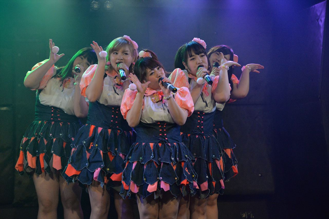 東京・LIVE GATE TOKYOで開催されたお披露目記者発表会の様子。