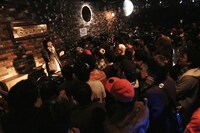 DJあの（撮影：後藤壮太郎）