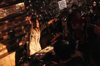 DJしふぉん（撮影：後藤壮太郎）