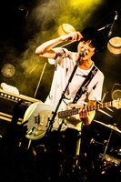 牧達弥（Vo, G）（撮影：浜野カズシ）