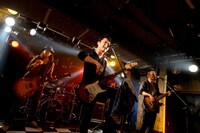 FoZZtone（撮影：小川舞）