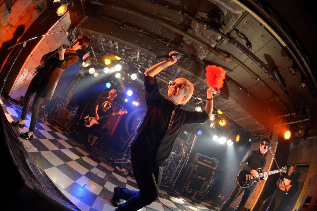 ザ・チャレンジ×FoZZtone、初ツーマンで示した互いへの「LOVE」