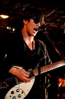 チャレンジオノマック（Vo, G）（撮影：小川舞）