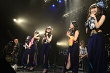 SuG×東京女子流コラボレーションの様子。