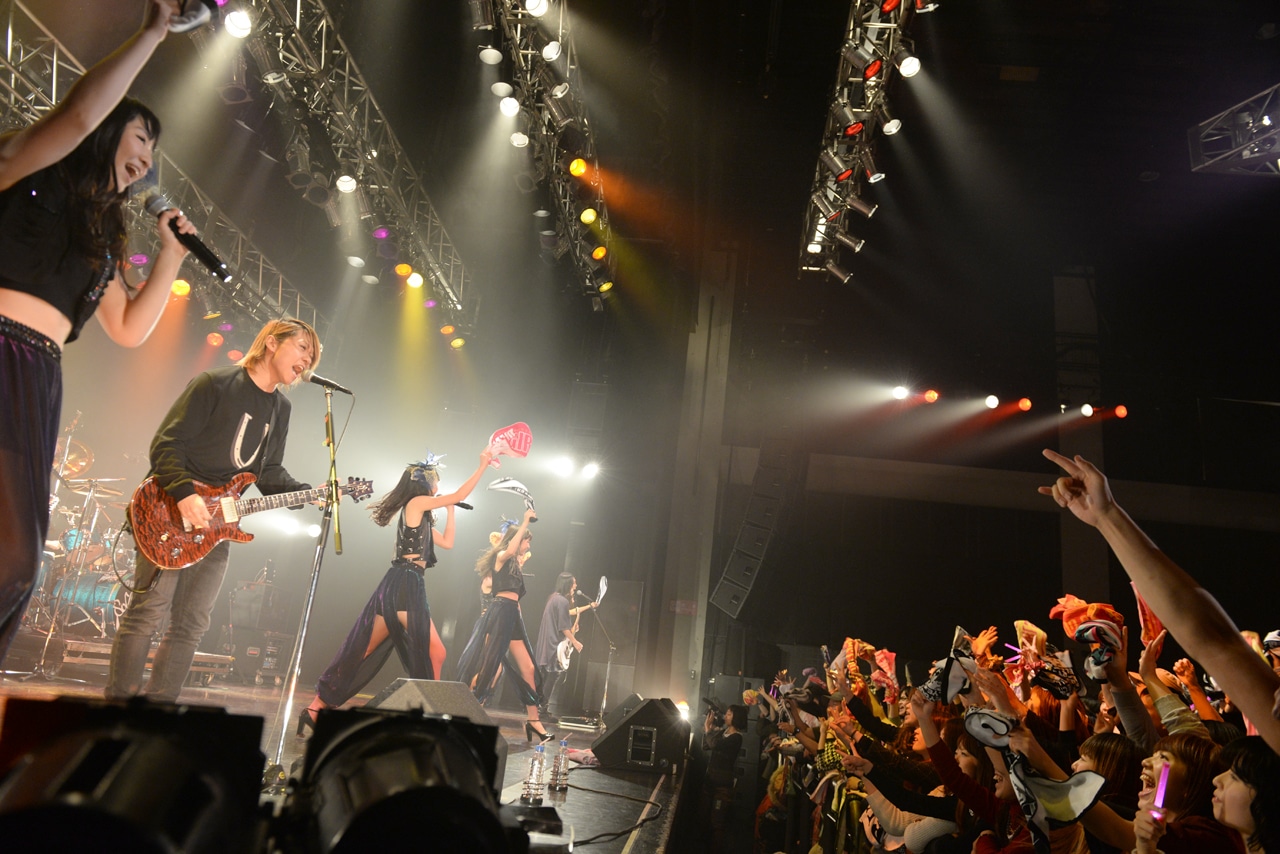SuG×東京女子流コラボレーションの様子。