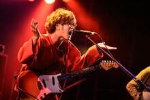 三原健司（Vo, G / フレデリック）（撮影：釘野孝宏）