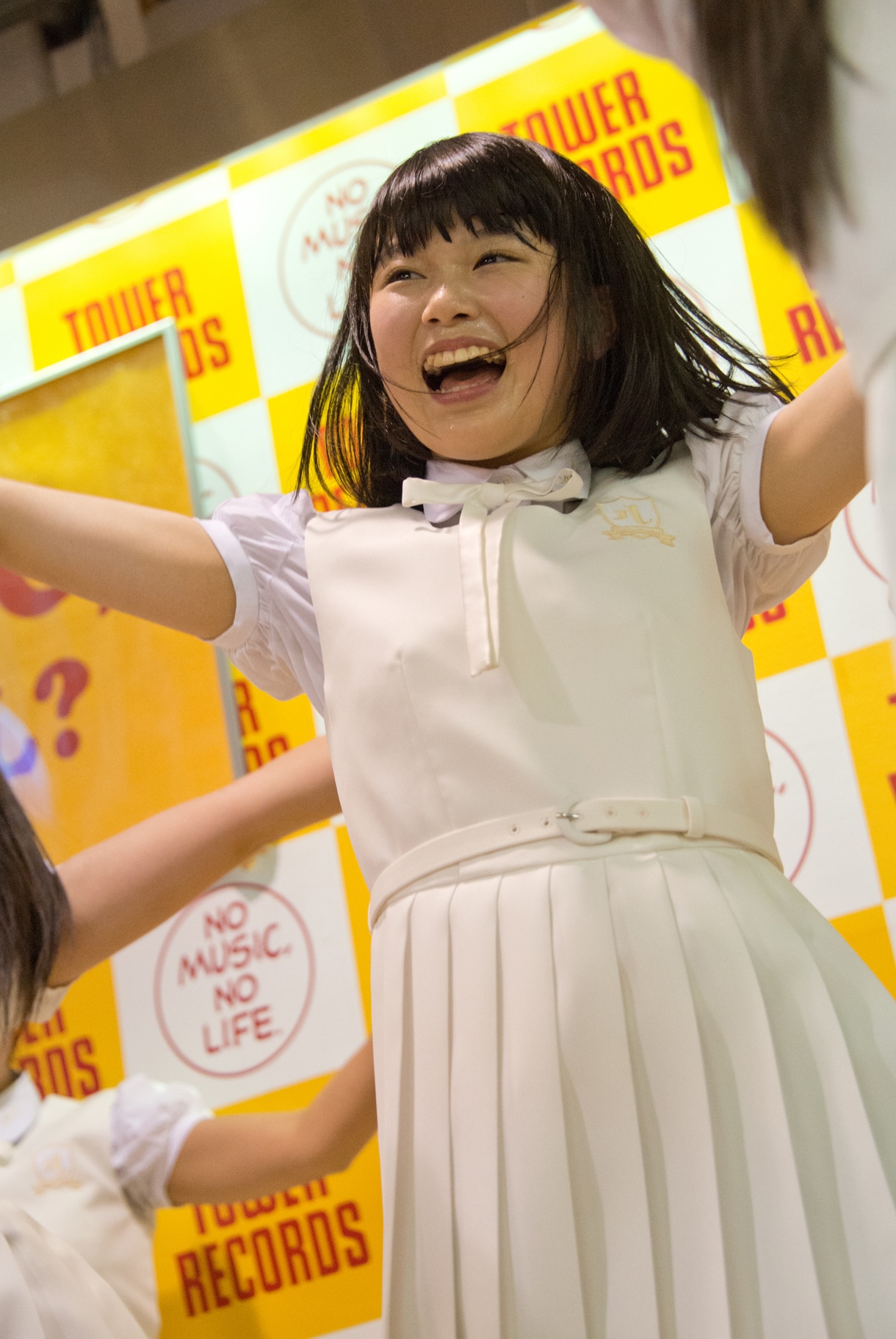石野理子