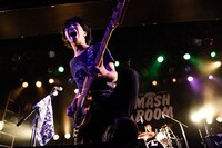 中原健仁（B / LAMP IN TERREN）（撮影：釘野孝宏）