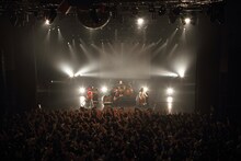 LUNKHEAD「10th ANNIVERSARY『一世一代のみかん祭り』」新木場STUDIO COAST公演の様子。（撮影：オオタシンイチロウ）