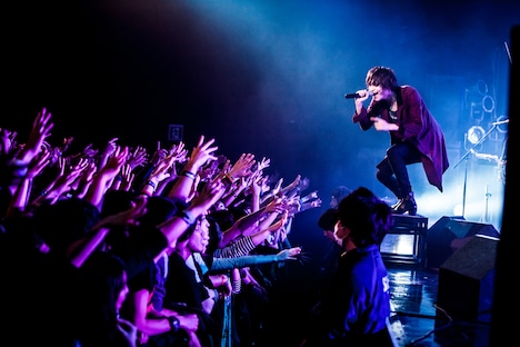 「PUNISHER'S NIGHT 2015」Zepp Nagoya公演でのBIGMAMAのライブの様子。（撮影：浮多月）