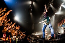 「PUNISHER'S NIGHT 2015」Zepp Nagoya公演でのTOTALFATのライブの様子。（撮影：浮多月）