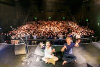 左から植田真梨恵、西村広文。