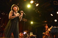 「泉 彩世子 ワンマンLIVE 2015 intro…～沙世子から、彩世子へ～」の様子。