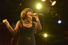 「泉 彩世子 ワンマンLIVE 2015 intro…～沙世子から、彩世子へ～」の様子。