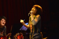 「泉 彩世子 ワンマンLIVE 2015 intro…～沙世子から、彩世子へ～」の様子。