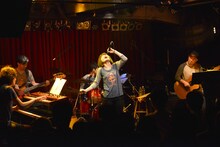 「泉 彩世子 ワンマンLIVE 2015 intro…～沙世子から、彩世子へ～」の様子。