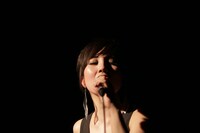 「Nao Yoshioka - New Year LIVE 2015 -」の様子。