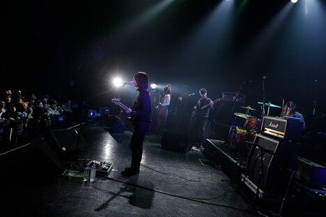 「CITY GIRL CITY BOY」赤坂BLITZ公演の様子。（Photo by Yuki Kawamoto）