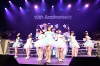NMB48による「結晶」歌唱の様子。(c)AKS