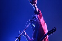 谷口鮪（Vo, G）（撮影：伊佐摩利登）