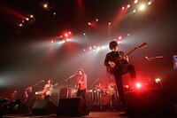 KANA-BOON「uP!!!NEXT VOL.10～KANA-BOONの1, 2, 3で招TIME!!!～」の様子。（撮影：伊佐摩利登）