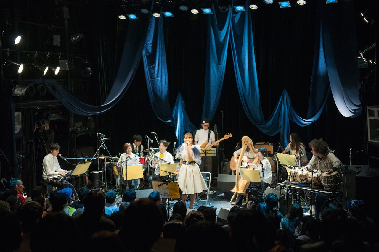 坂本美雨と蓮沼執太クルー、10カ月後のレコ発ライブで「温泉みたい」