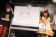 ムラタコウジが描いた伊藤千由李の似顔絵と伊藤千由李が描いた自画像。