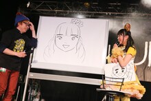 ムラタコウジが描いた伊藤千由李の似顔絵と伊藤千由李が描いた自画像。