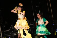 左から伊藤千由李、坂本遥奈。