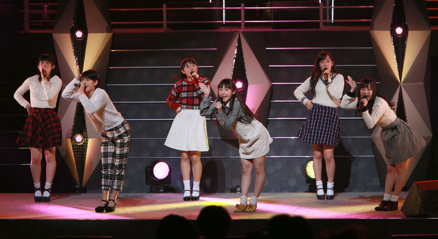 「Hello! Project 2015 WINTER ～DANCE MODE!～」北海道・ニトリ文化ホール公演の様子。