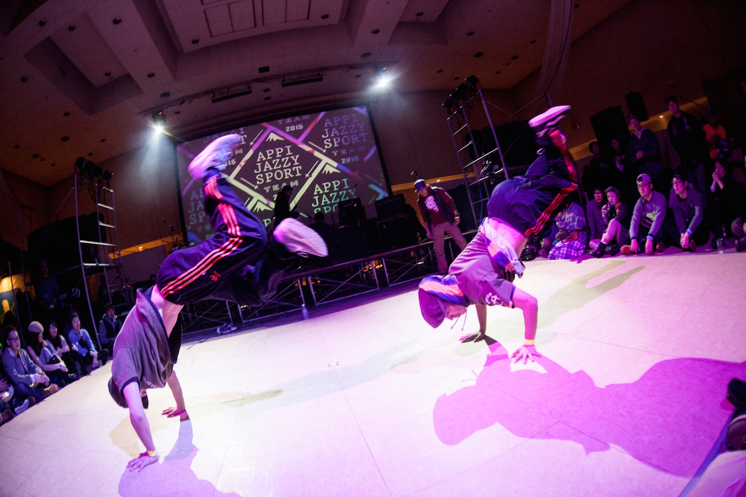 「APPI JAZZY SPORT -TEAM- 2015」ダンスパフォーマンス時の様子。（Photo by Takanori Tsukiji［STARSERVERCLUB］&Yasuhiro Orii）