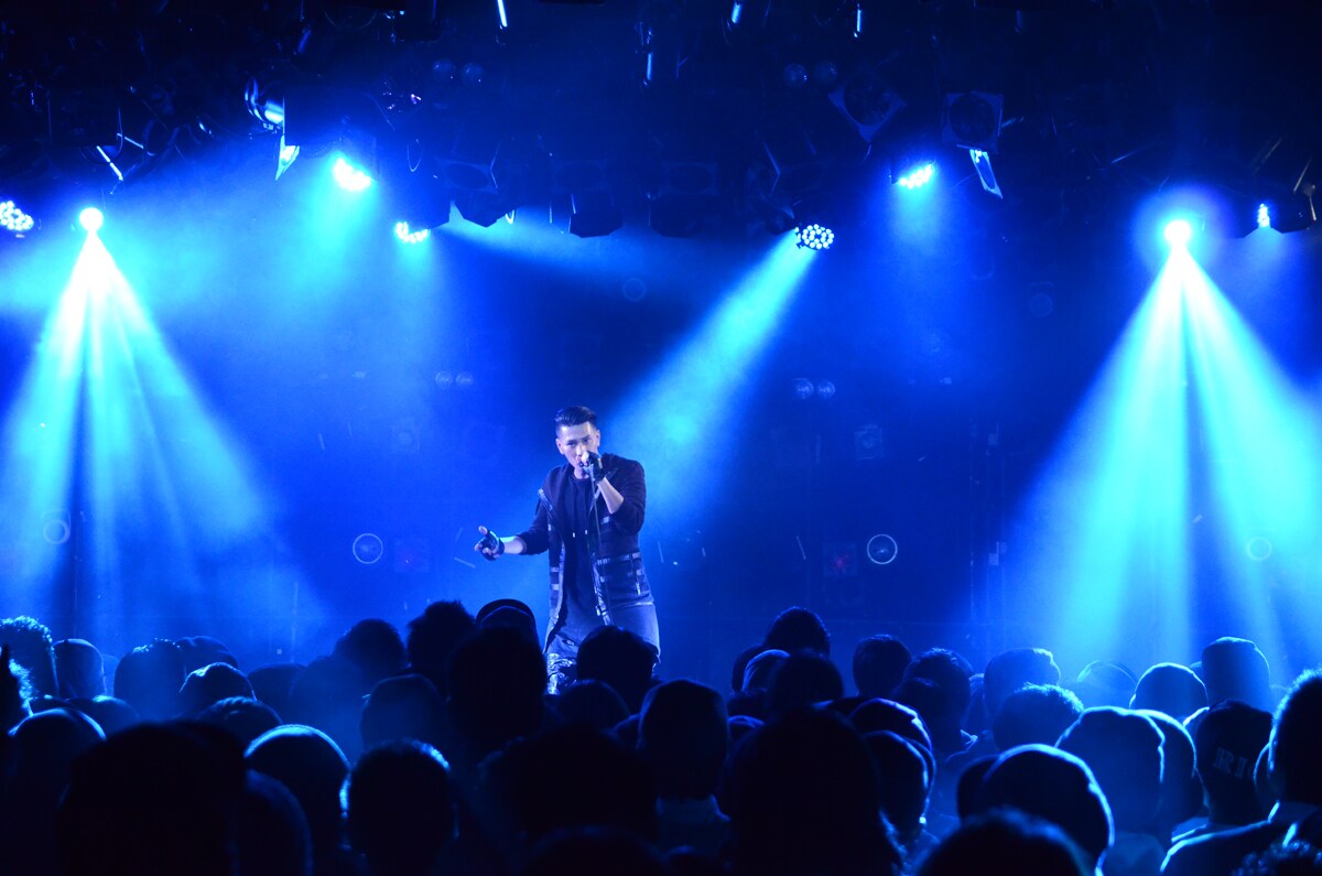 AKLOがKREVA、Kダブ、SALU、JAZEE MINORと魅せたワンマン