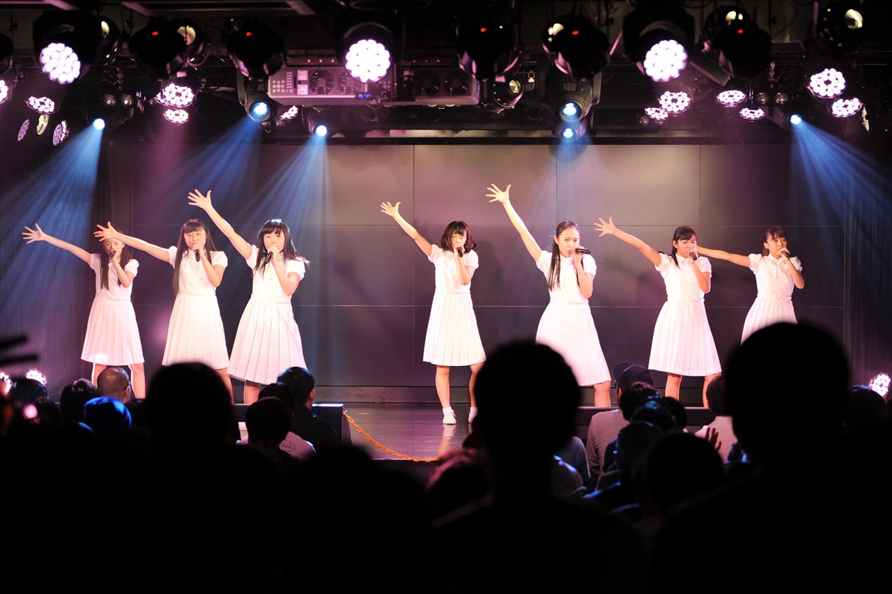 アイドルネッサンス「アキバで高まるネッサンス!!vol.2」の様子。