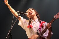 変人変態女子二人（撮影：岩佐篤樹）