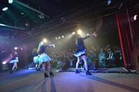 GALETTeによるライブの様子。