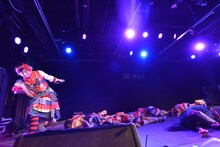 私立恵比寿中学によるライブの様子。