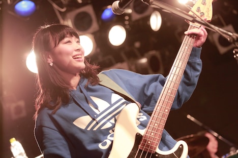 Karin（B）（撮影：佐藤里奈［SMOOCH］、玉岡優莉［SMOOCH］）