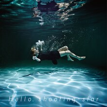 moumoon「Hello,shooting-star」ジャケット