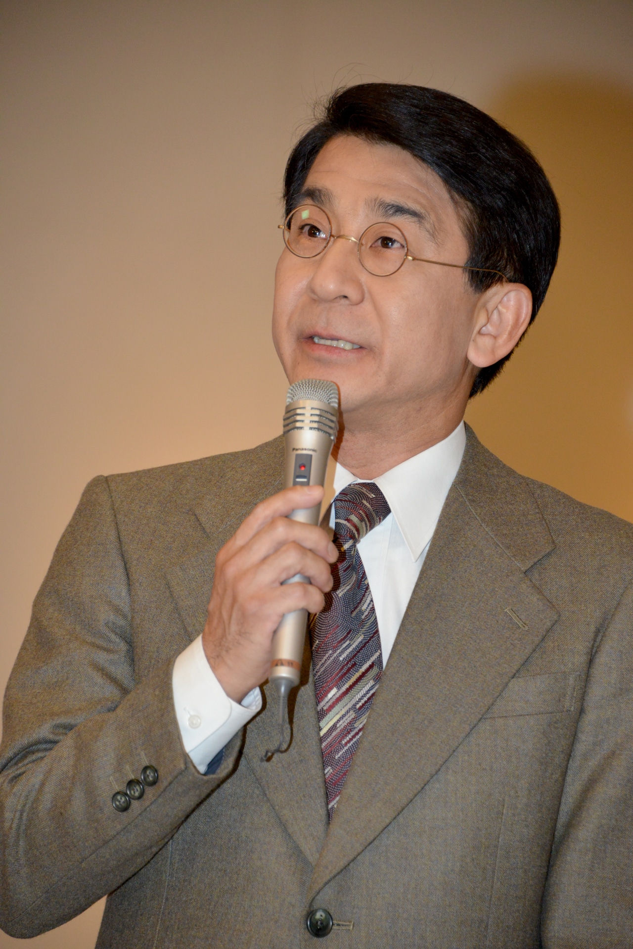 小林隆