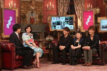 左から福井慶仁、西内まりや、黒木啓司（EXILE）、渡辺直美、中村昌也。(c)フジテレビ