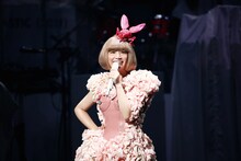 「YUKI concert tour“Flyin' High”'14～'15」東京・NHKホール公演の様子。