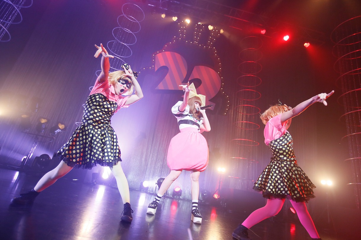 「ASOBINITE!!! -KYARY PAMYU PAMYU 22nd BIRTHDAY SPECIAL」の様子。