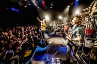 「SA 2015 OPENING UP TOUR <起>」東京・UNIT公演の様子。（撮影：青木カズロー）