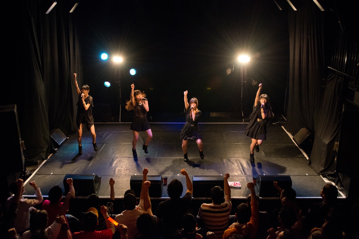 GALETTe保坂朱乃卒業ライブ「卒業～新たなスタートへ!!」の様子。